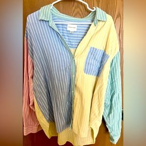 Women’s American Eagle Button Down Shirt